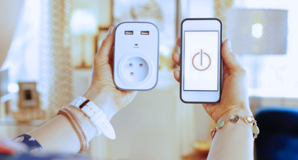 How to Modernize Your Home's Devices with Smart Plugs